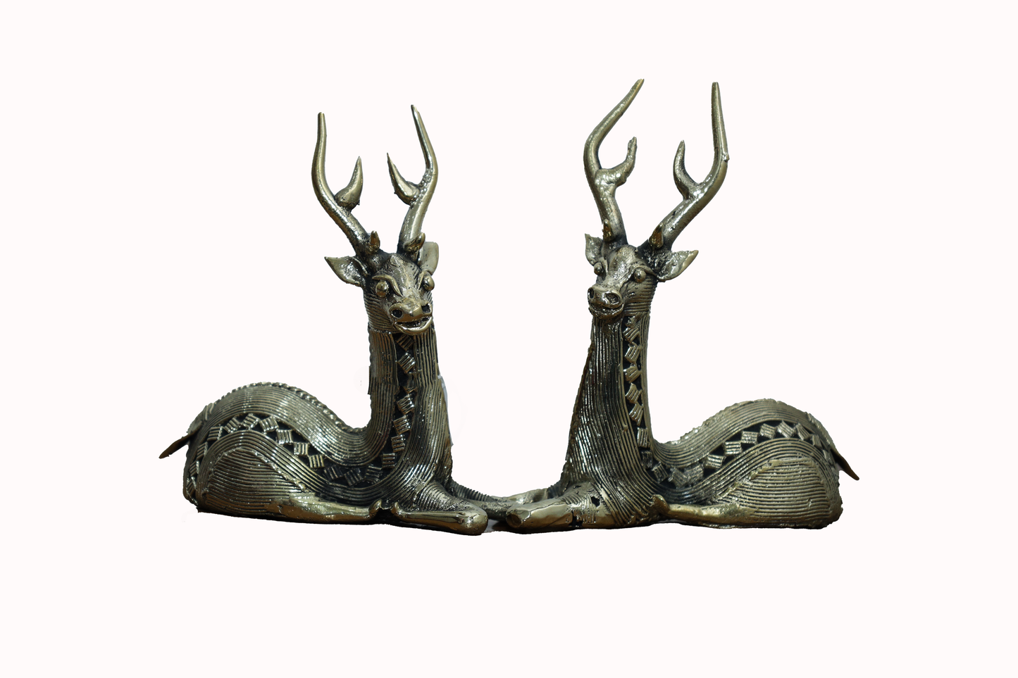 Handmade sitting deer statue | Metal Showpiece | Tabletop Figurine | Home and office decoration