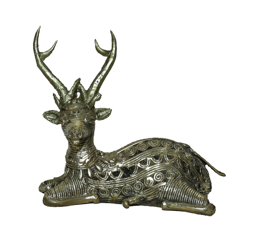 Handmade sitting deer statue - single | Metal Showpiece | Tabletop Figurine | Home and office decoration